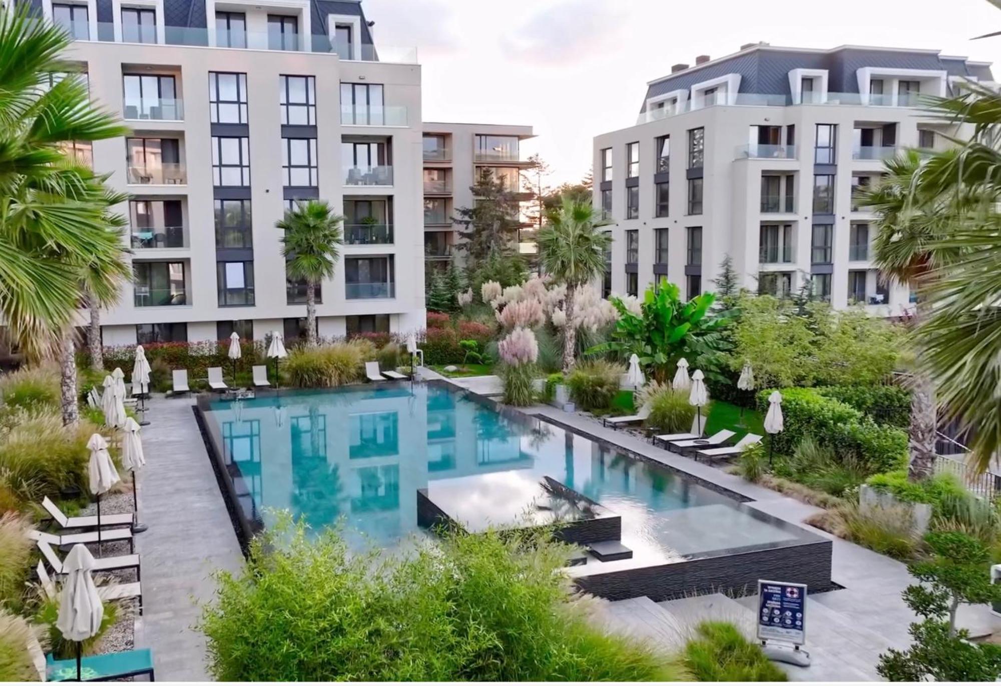 Exclusive St Constantine Apartment